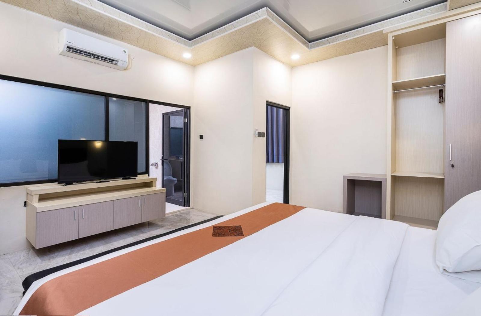 Grand Valonia Ξενοδοχείο Jembel Εξωτερικό φωτογραφία